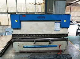 數(shù)控折彎機(jī)_2